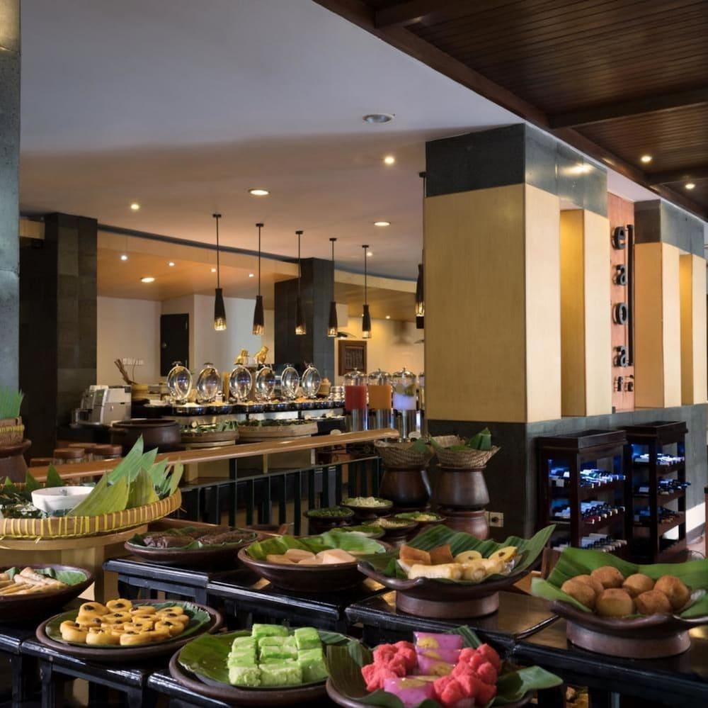 Hotel Santika Premiere Malang Esterno foto