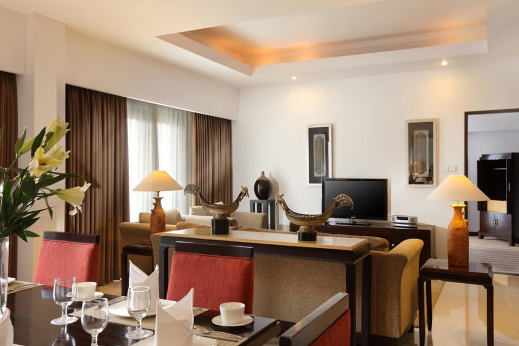 Hotel Santika Premiere Malang Esterno foto