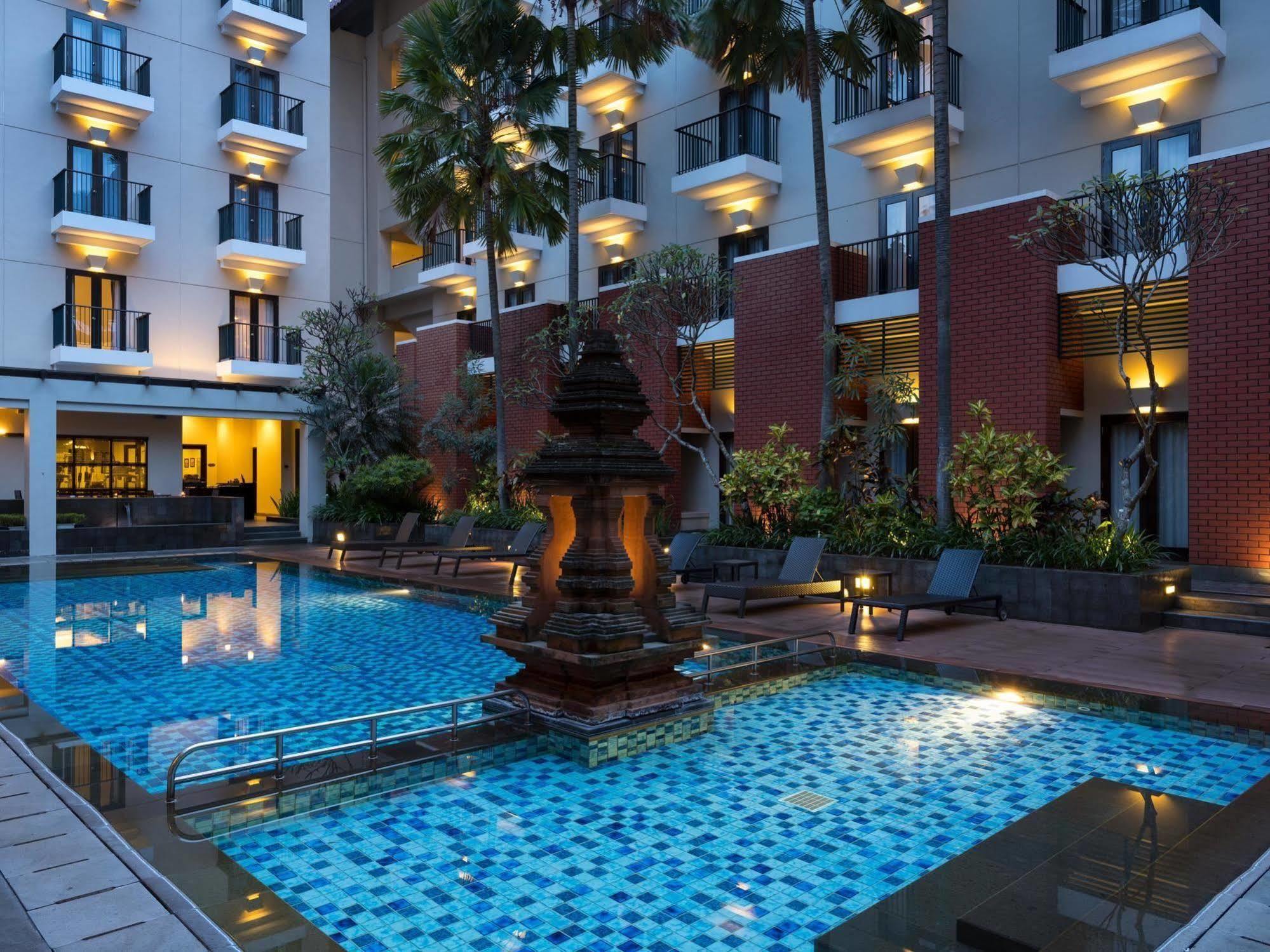 Hotel Santika Premiere Malang Esterno foto