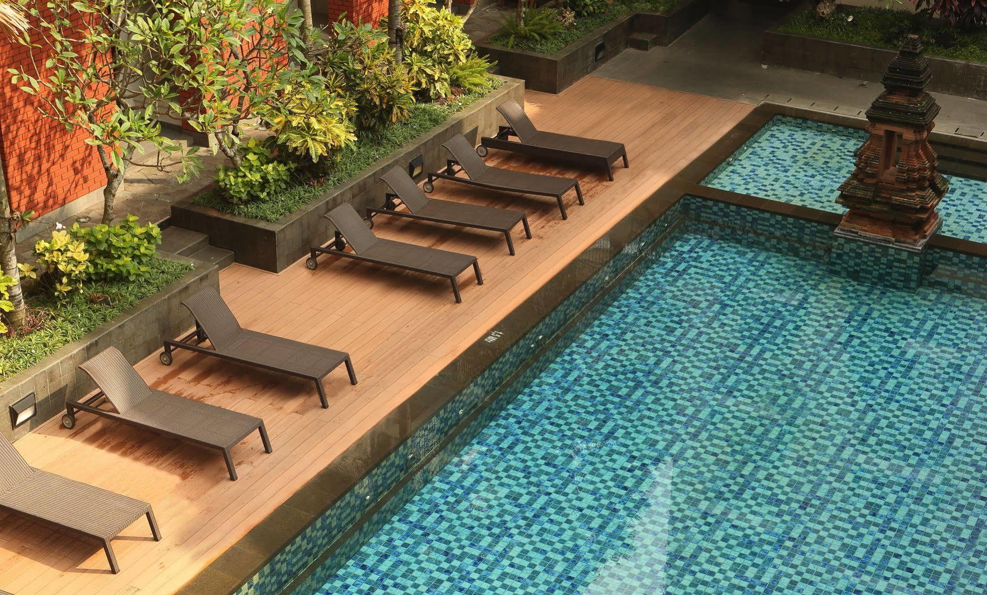Hotel Santika Premiere Malang Esterno foto